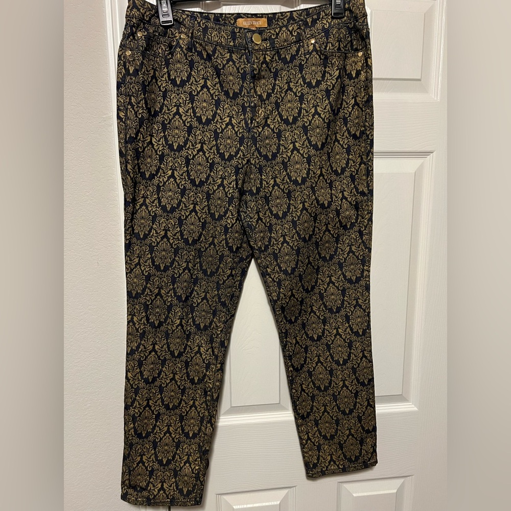 Ellen Tracy Navy Blue and Gold Patterned Pants